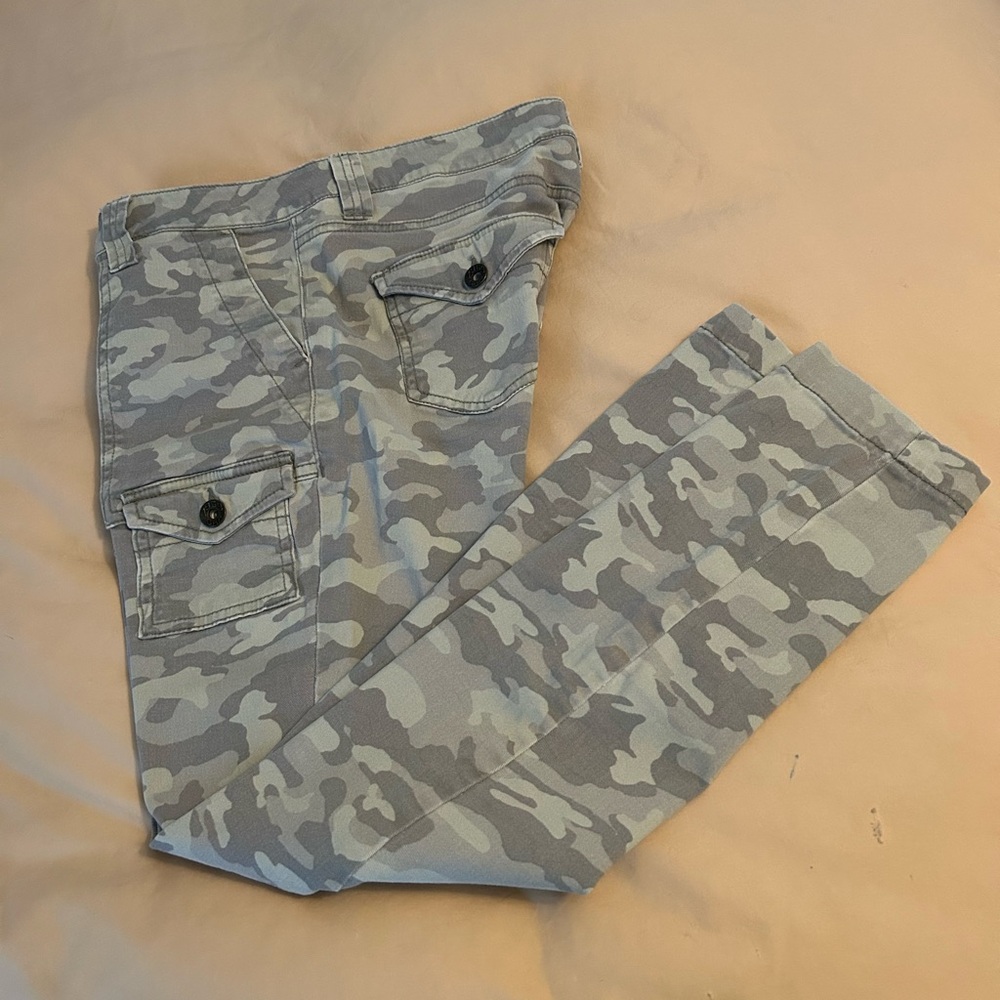 GAP Women's Camouflage Skinny Pants